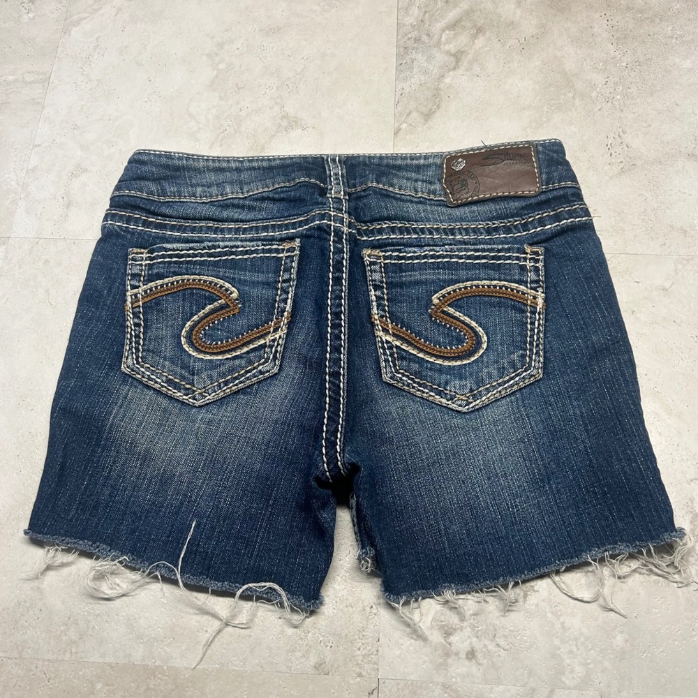 Silver Jeans Co Suki Denim Shorts Blue Women Size 26 Dark Wash Raw Hem Distress
